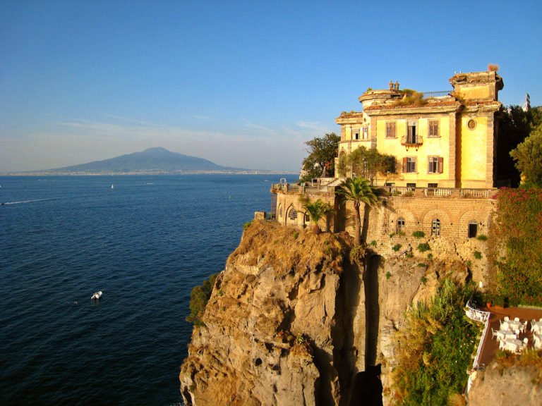 Sant’Agnello, un viaggio tra storia e natura