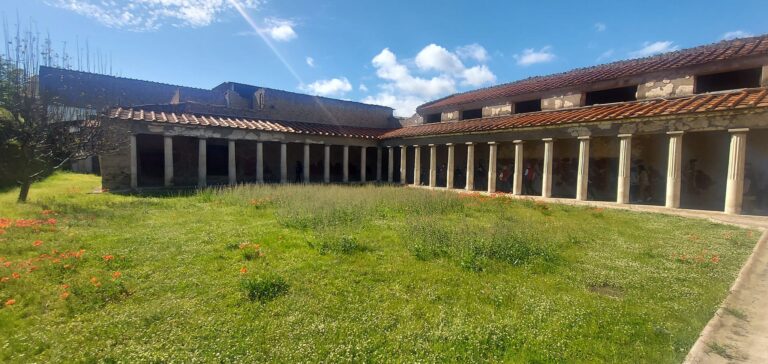 Oplontis, Villa di Poppea, raffinati affreschi e lussuose strutture