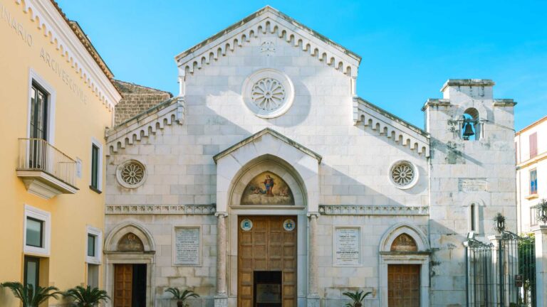 La cattedrale di Sorrento: storia, architettura e curiosità