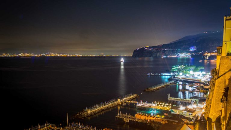 Sorrento di notte: cosa fare e dove andare