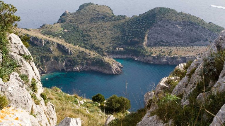 Passeggiate panoramiche in Costiera Sorrentina: i migliori percorsi da scoprire