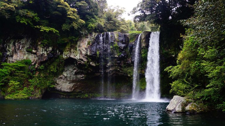 Il sentiero delle Ferriere: natura e cascate nel cuore della Costiera