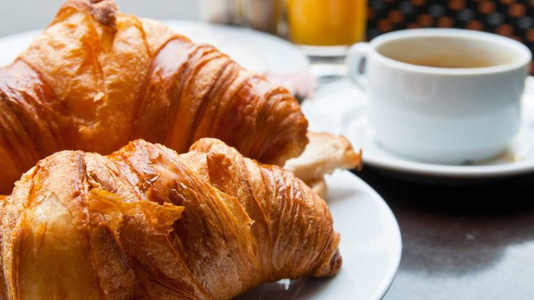 La colazione tipica sorrentina – dolci, vista e caffè