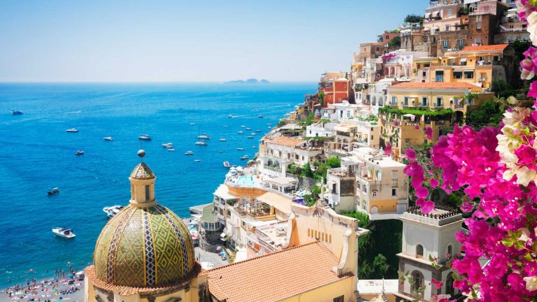 Vicoli in Arte 2025 – Estate Positano: concerti, gospel e spettacoli tra i vicoli