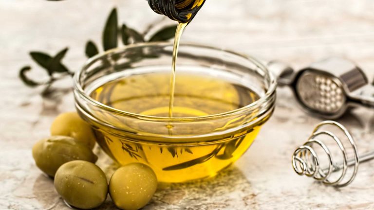 Massa Lubrense e l’olio d’oliva: passeggiata e molitura al frantoio