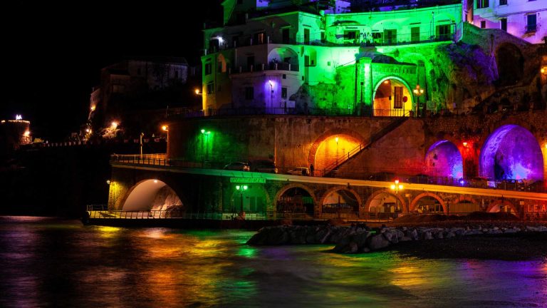 Passeggiata serale ad Amalfi e Atrani: luci, vicoli e mare