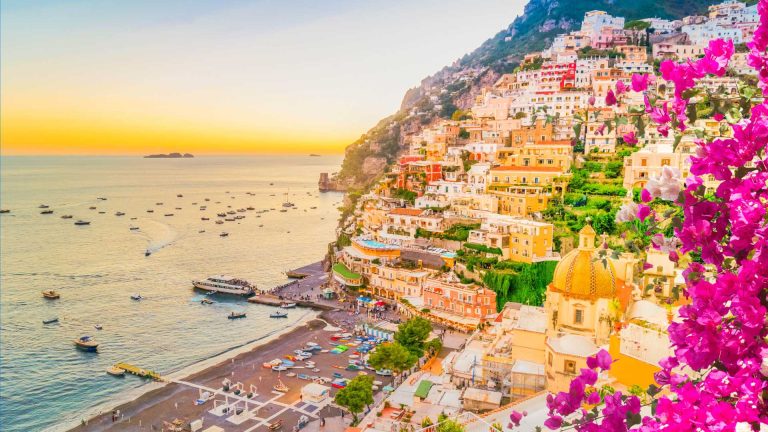 Napoli-Positano senza auto: qual è la soluzione più comoda