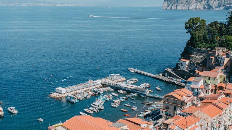 Le zone migliori dove dormire a Vico Equense per un weekend lungo in penisola