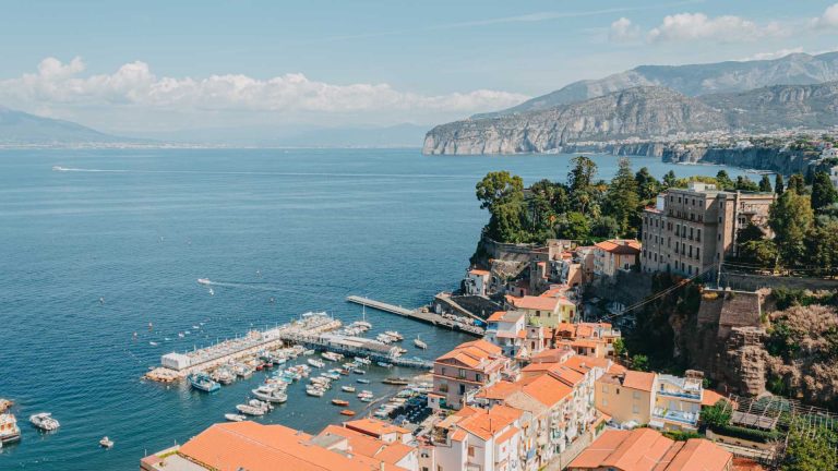 Sant’Agnello o Sorrento: cosa scegliere per una passeggiata lenta vista mare