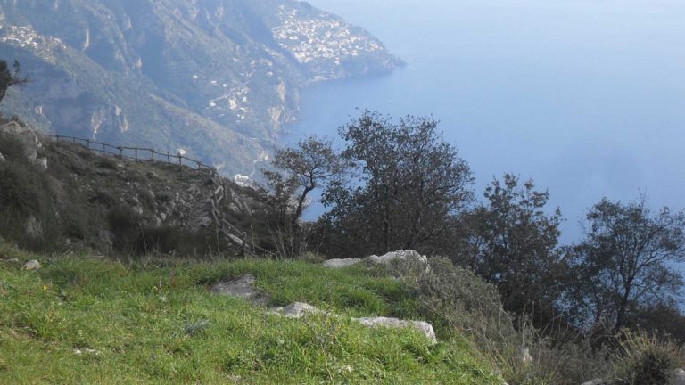 Quando fare il Sentiero degli Dei: mesi, caldo, luce e affollamento