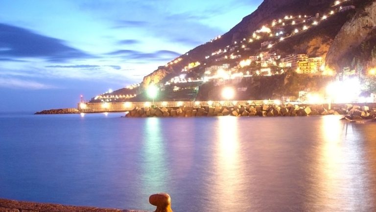 Amalfi di sera: cosa fare dopo le 18