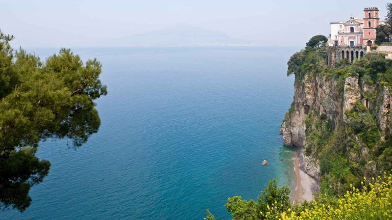 Spiagge di Vico Equense: quale scegliere per la tua giornata