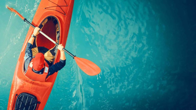 Kayak da Marina del Cantone: quando scegliere il mare