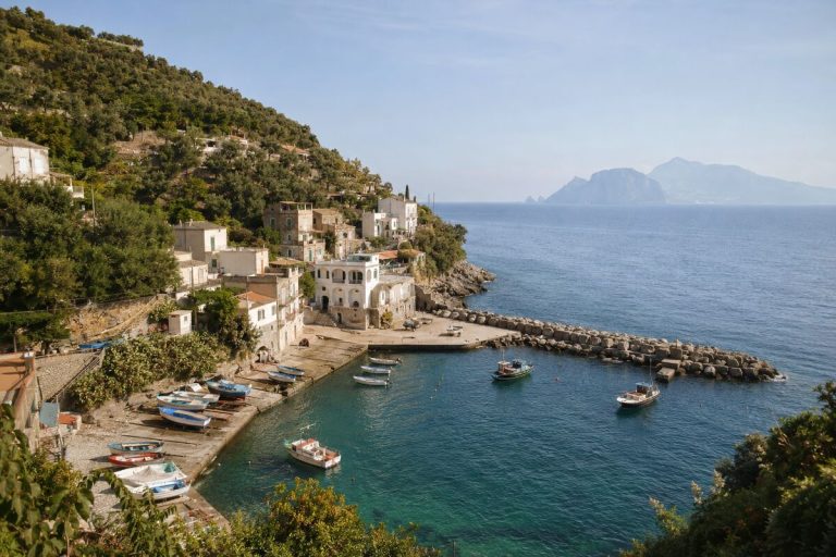 Cosa vedere a Massa Lubrense in un giorno, senza correre