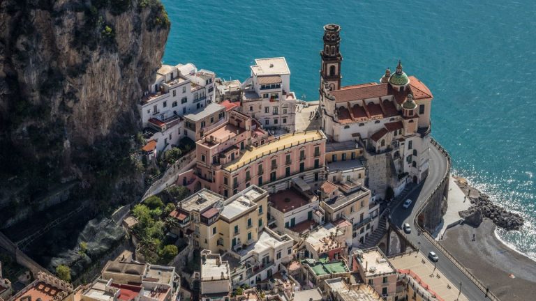 Atrani da Amalfi a piedi: la tappa perfetta in un’ora
