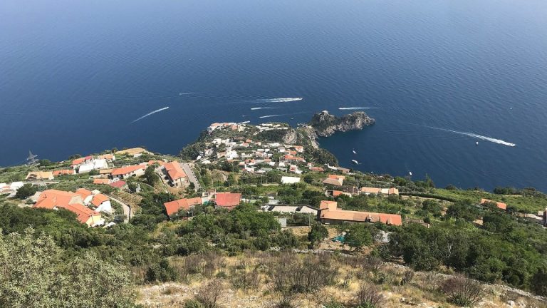 Conca dei Marini senza barca: cosa vedere sulla terraferma