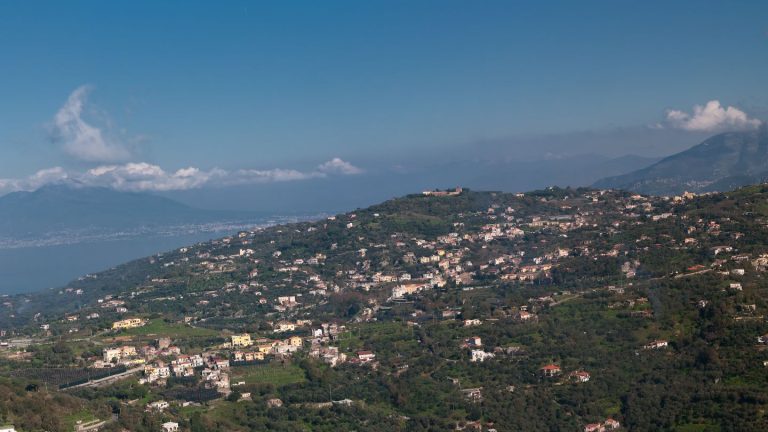 Massa Lubrense come base: quando conviene davvero