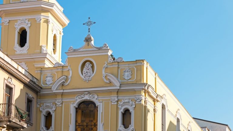 Le chiese nascoste di Sorrento: itinerario nel centro storico